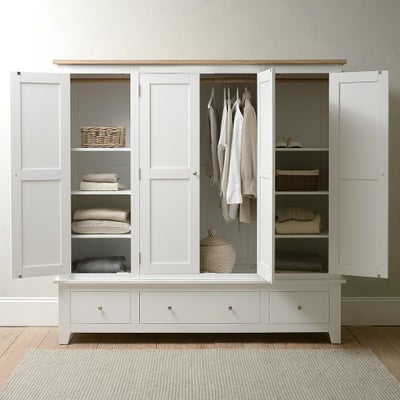 Quad Wardrobe