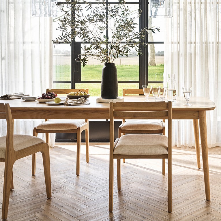Wooden Dining Room Tables | The Cotswold Company