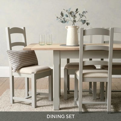 4 - 6 Seater Dining Table and 4 Dining Chairs