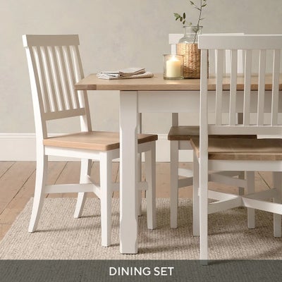 4 - 6 Seater Dining Table and 4 Dining Chairs
