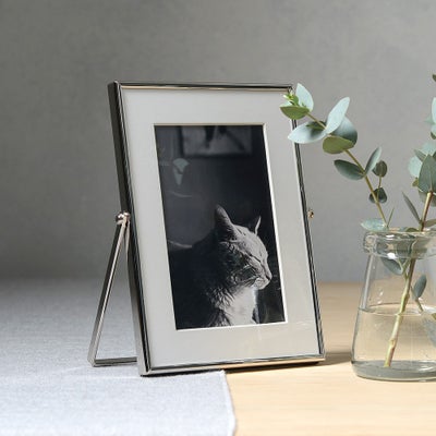 Classic Easel Photo Frame 4x6'