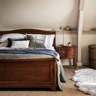 Double Sleigh Bed