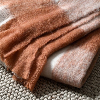 Woodstock Throw Brick