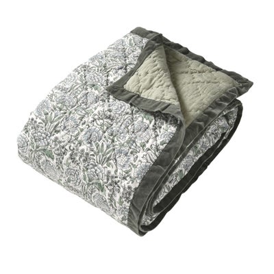 Velvet Trimmed Floral Extra Large Bedspread Green