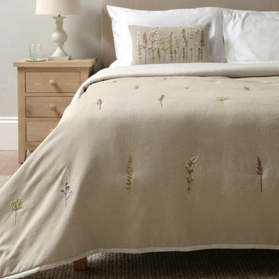 Botanical Meadow Bedspread 250x260cm