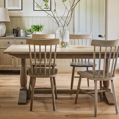 6-8 Seater Extending Dining Table