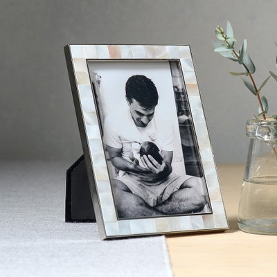 Mother of Pearl Photo Frame 4x6'