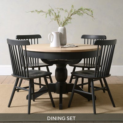 Round Extending Dining Table and 4 Spindleback Chairs