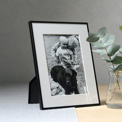 Fine Black Metal Photo Frame 5x7'