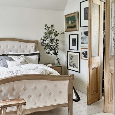 Buttoned 5ft Kingsize Bed