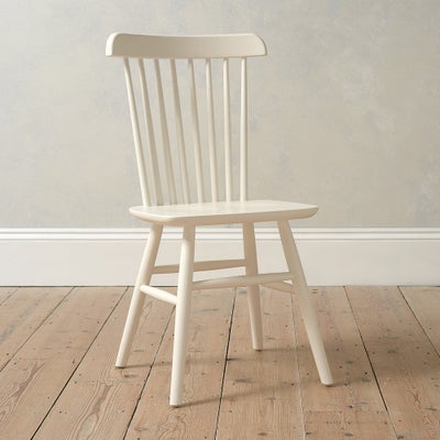 Classic Cream Chair