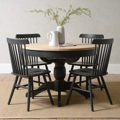 4-6 Seater Round Extending Dining Table