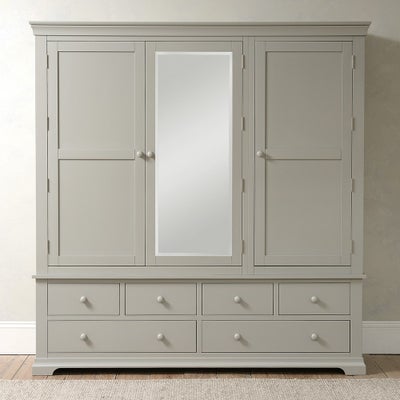Grand Triple Wardrobe