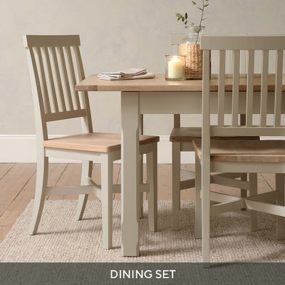 4 - 6 Seater Extending Dining Table and 4 Dining Chairs Set