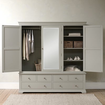 Grand Triple Wardrobe