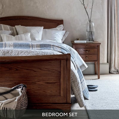 5ft King Size Sleigh Bed and 2 Bedside Table Set