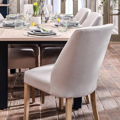 4-6 Seater Extending Dining Table and 4 Tulip Dining Chairs Set