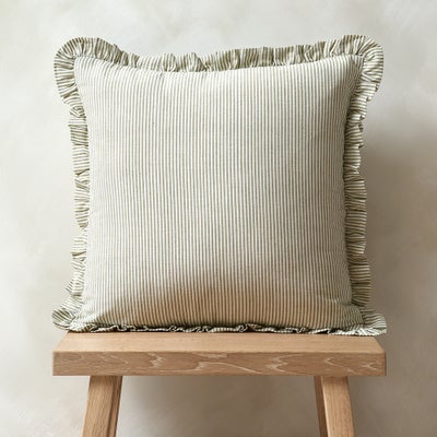 Country Ruffles Apple Cushion