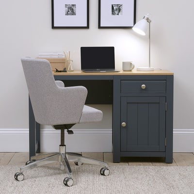 Single Pedestal Desk
