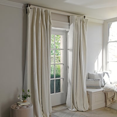 Curtain Pair 117x137cm