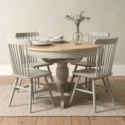 4-6 Seater Round Extending Dining Table