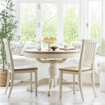 4-6 Seater Round Extending Dining Table