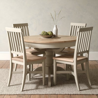 4-6 Seater Round Extending Dining Table