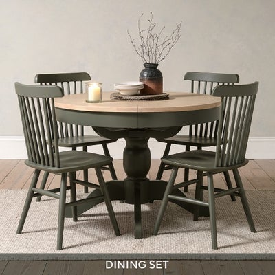 Round Extending Dining Table and 4 Spindleback Chairs